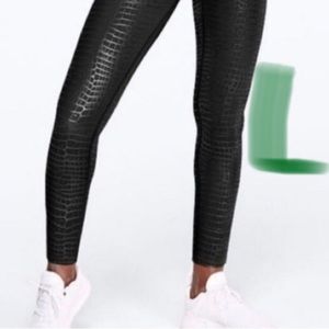 vs pink black snakeskin leggings ❌final price